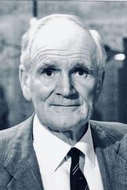 Desmond Llewelyn